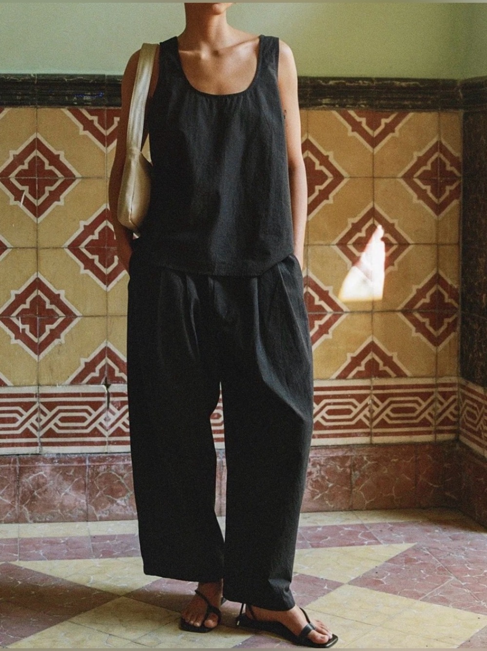 EUC Ozma Corlatta Pant Textured Organic Poplin in Soft Black size M